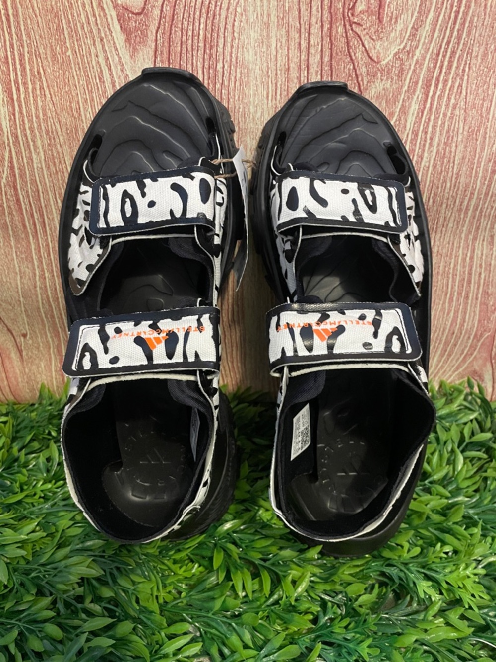 adidas by Stella McCartney Women’s Hika Outdoor Sandals - Picture 4 of 11
